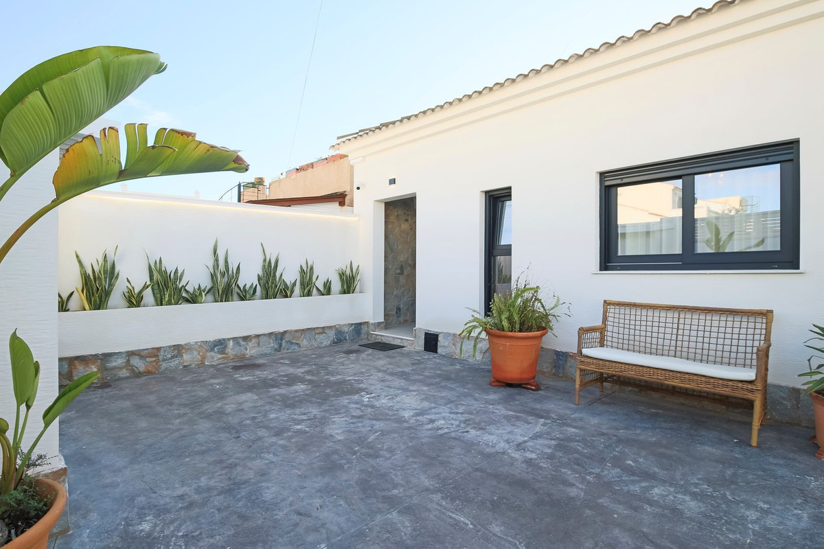 Villa in Torrevieja - view 1